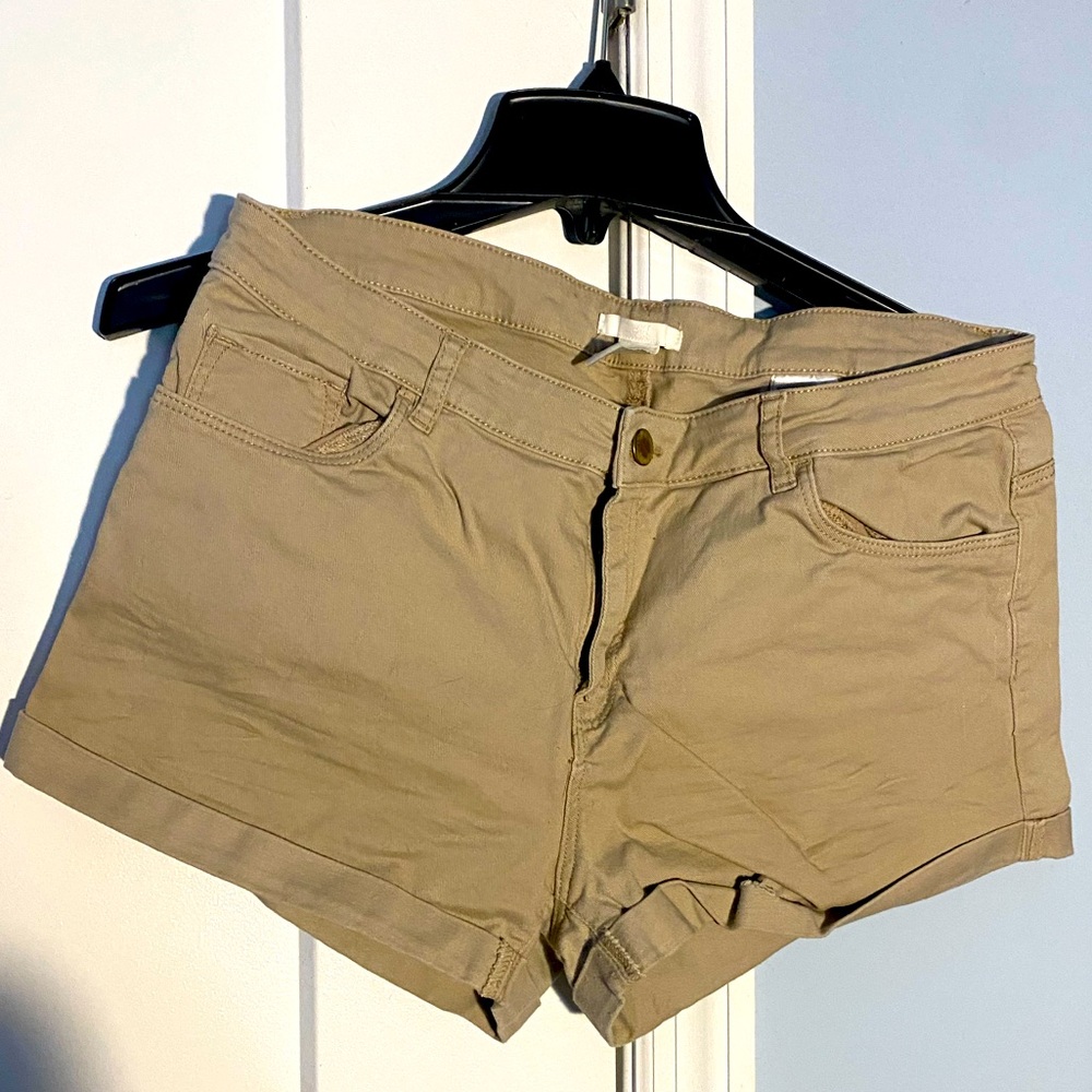 H & M shorts